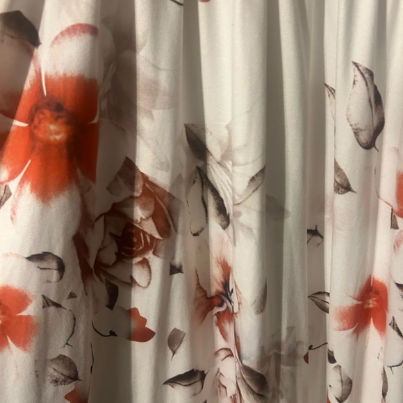 Striped and Floral Maxi Dress - Picture 6 of 8